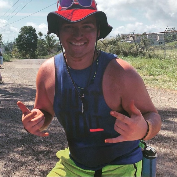 Meet your Posher, Alex - Picture 1 of 1